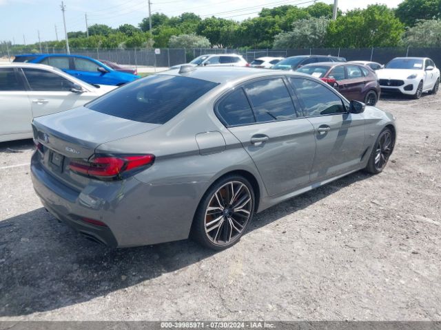 WBA13AG03NCK04284 BMW 530e