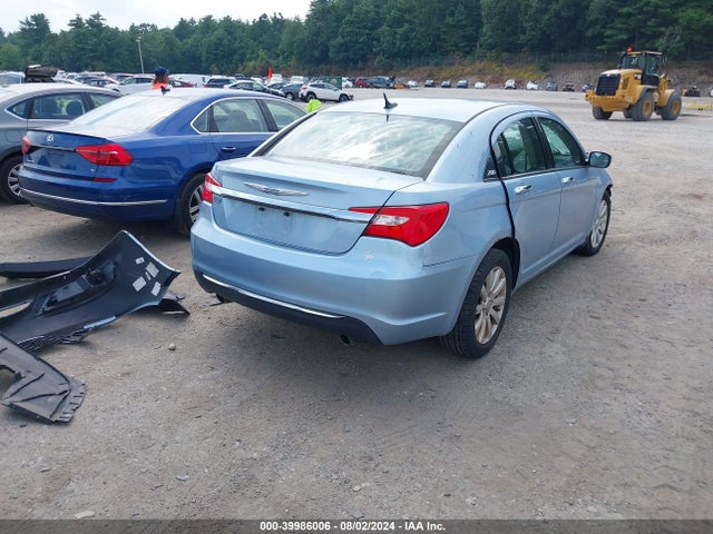 1C3CCBCG5EN156512 Chrysler 200 Limited