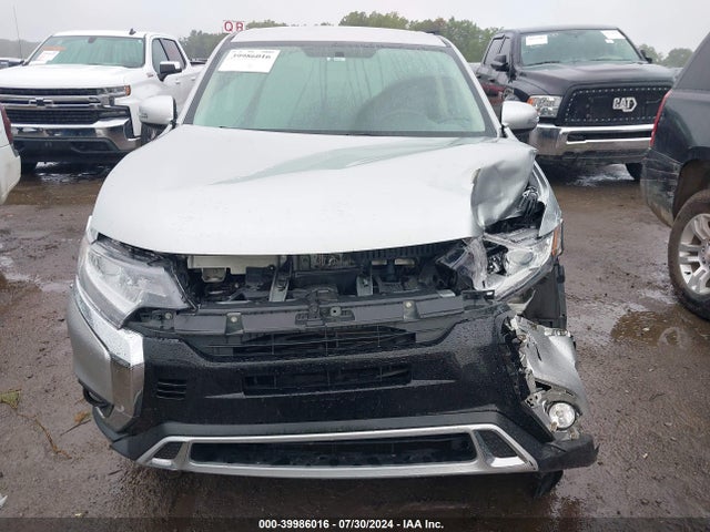 JA4AD3A31KZ043550 Mitsubishi Outlander Se