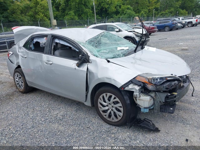 2017 2T1BURHE4HC921043 main image