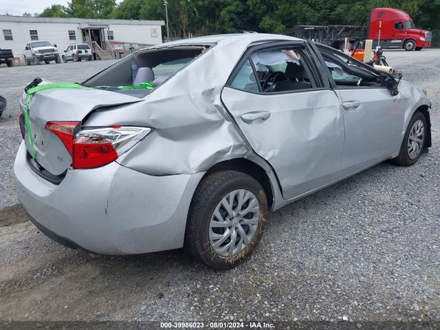Toyota COROLLA LE 2017 2T1BURHE4HC921043 Image 4
