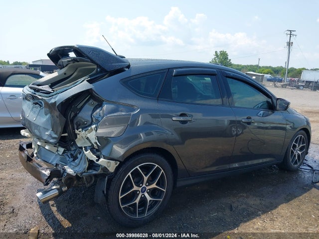 Ford FOCUS SEL 2017 1FADP3M26HL202576 Image 14