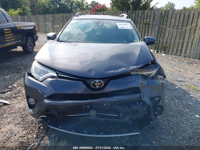 Toyota Rav4 Xle 2018 JTMRFREV2JJ717543 Image 12