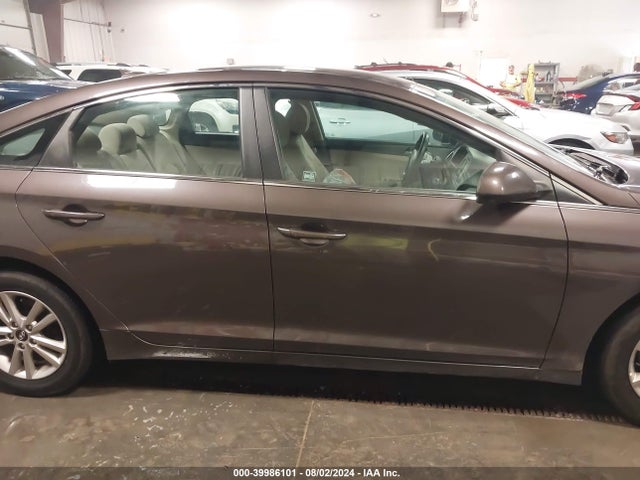 Hyundai SONATA SE 2016 5NPE24AF0GH315484 Image 13