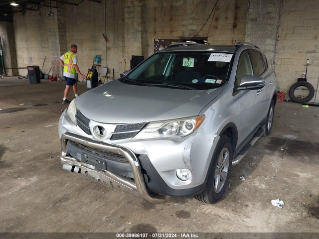 Toyota Rav4 Xle 2015 2T3RFREV7FW309919 Image 2