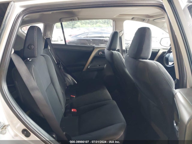 Toyota Rav4 Xle 2015 2T3RFREV7FW309919 Image 8