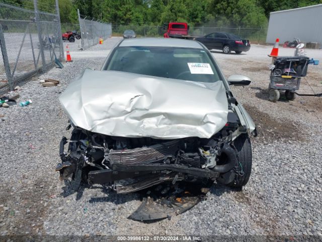 5NPD84LF4JH359504 Hyundai ELANTRA SEL