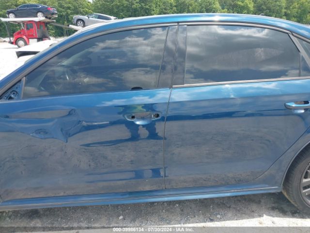 1VWAA7A32JC011713 Volkswagen Passat 2.0t R-line/2.0t S