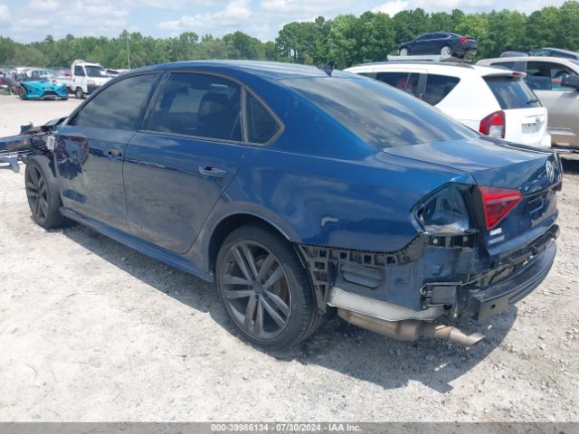 1VWAA7A32JC011713 Volkswagen Passat 2.0t R-line/2.0t S