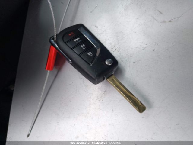 4T1B11HK3KU803832 Toyota CAMRY SE