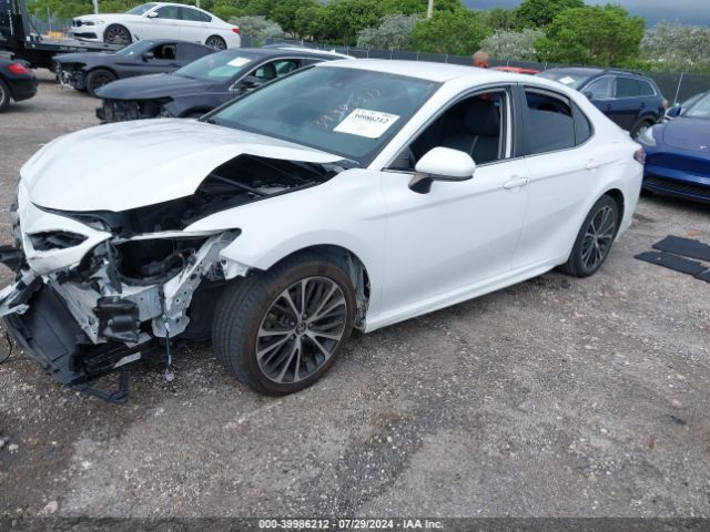 4T1B11HK3KU803832 Toyota CAMRY SE