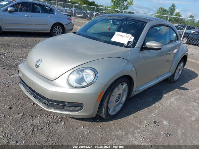 3VWJ17AT5EM667134 Volkswagen Beetle 1.8t