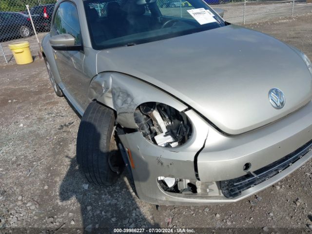 3VWJ17AT5EM667134 Volkswagen Beetle 1.8t