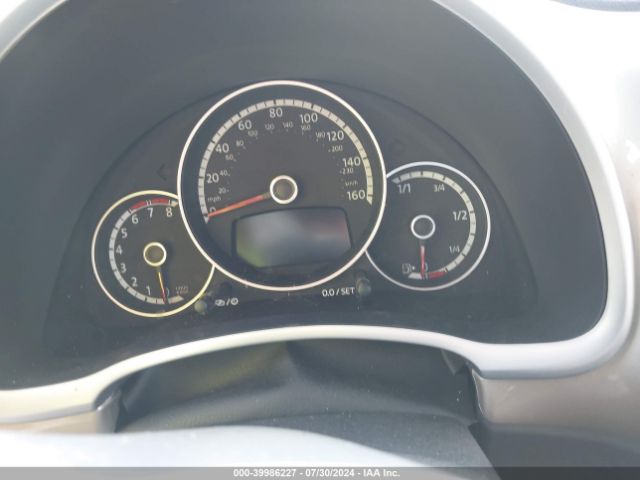 3VWJ17AT5EM667134 Volkswagen Beetle 1.8t