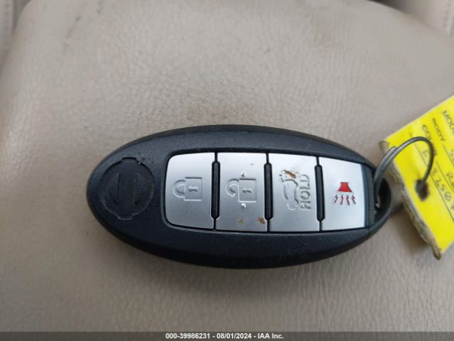 5N1AT2MVXFC825074 Nissan Rogue Sl