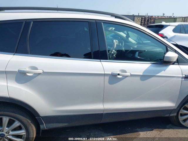 1FMCU9HD9KUA98594 Ford ESCAPE SEL