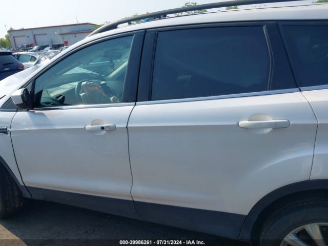 1FMCU9HD9KUA98594 Ford ESCAPE SEL