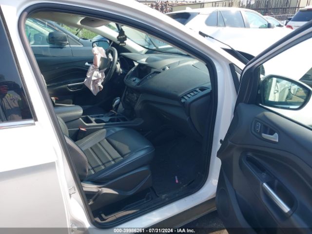 1FMCU9HD9KUA98594 Ford ESCAPE SEL