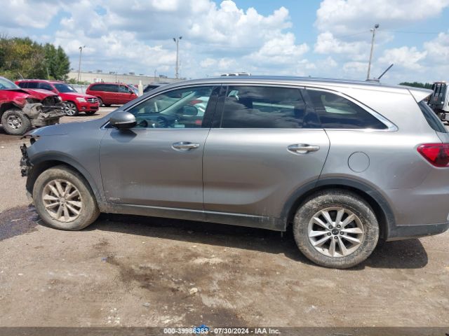 5XYPGDA55KG508375 KIA Sorento 3.3l Lx