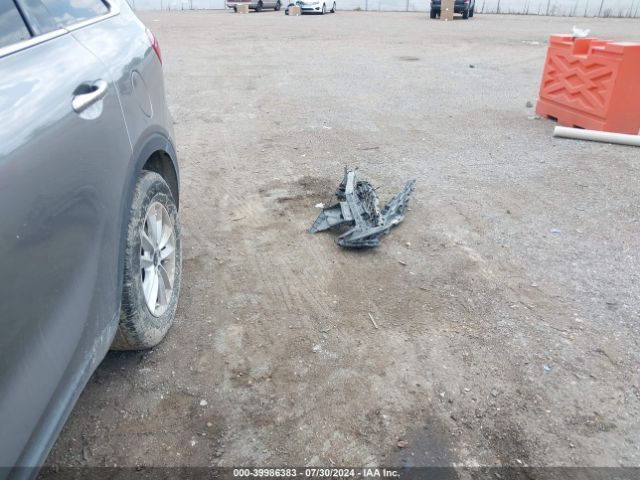 5XYPGDA55KG508375 KIA Sorento 3.3l Lx
