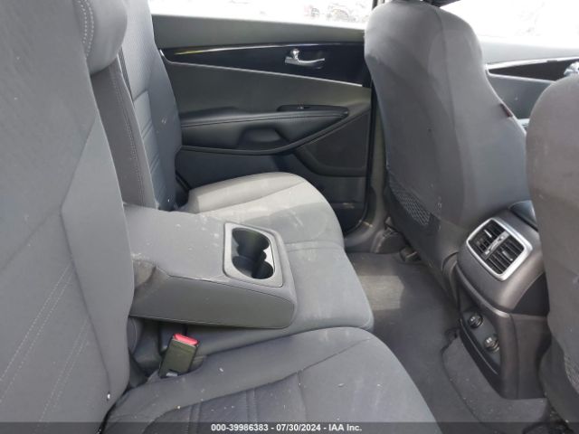 5XYPGDA55KG508375 KIA Sorento 3.3l Lx