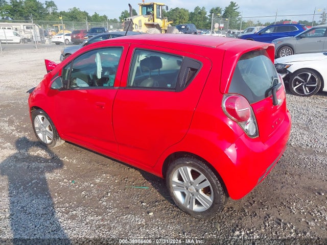 Chevrolet Spark Ls Cvt 2015 KL8CB6S96FC801828 Image 3