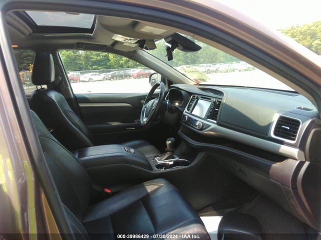 Toyota Highlander Se/xle 2018 5TDJZRFH3JS803542 Image 5