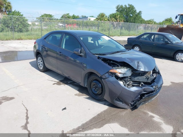 Toyota COROLLA LE 2017 5YFBURHE6HP655153 Image 1