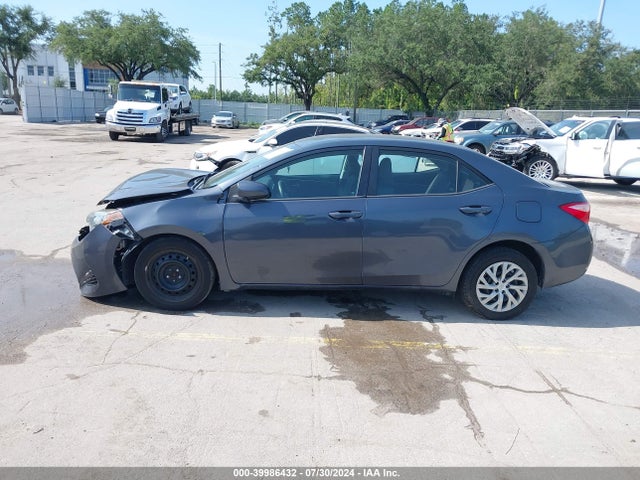 Toyota COROLLA LE 2017 5YFBURHE6HP655153 Image 14