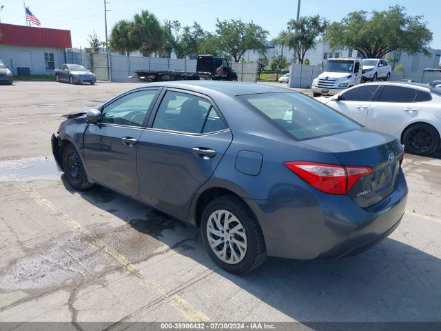 Toyota COROLLA LE 2017 5YFBURHE6HP655153 Image 3