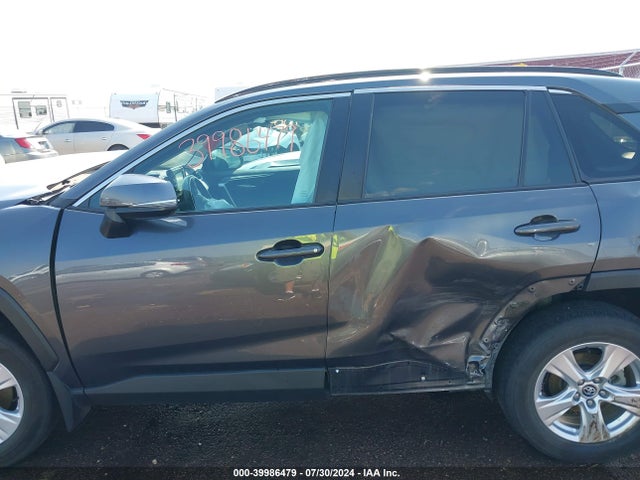 Toyota Rav4 Xle 2020 2T3P1RFVXLC077866 Image 14