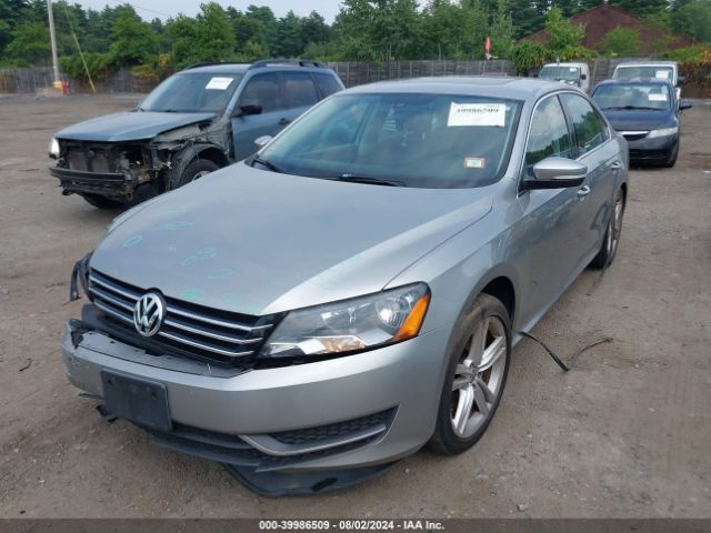 1VWBT7A38EC089529 Volkswagen Passat 1.8t Se