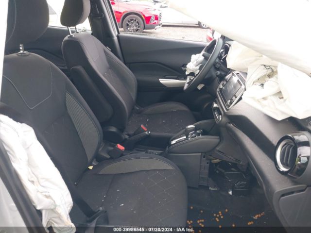 3N1CP5CUXJL537020 Nissan KICKS SV