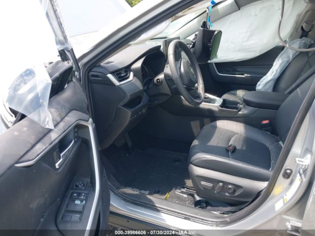 2T3C1RFV2MC090224 Toyota Rav4 Xle Premium