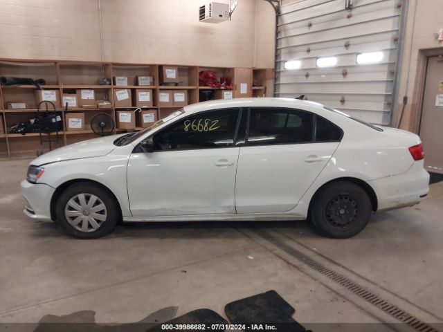 3VW2K7AJ5FM412453 Volkswagen Jetta 2.0l S