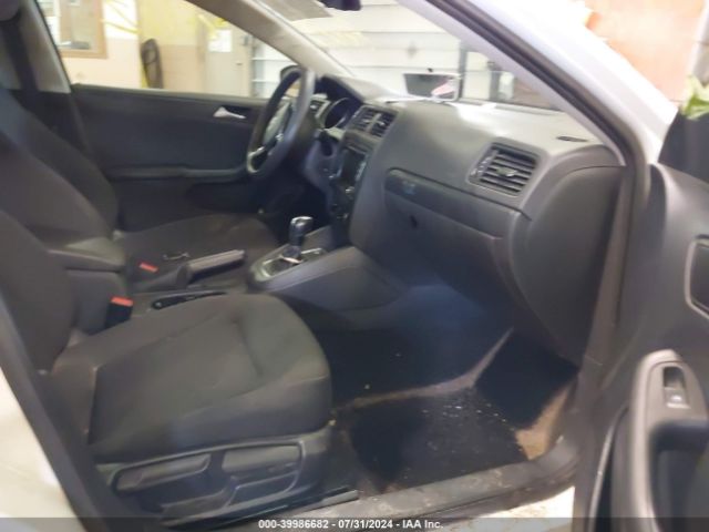3VW2K7AJ5FM412453 Volkswagen Jetta 2.0l S