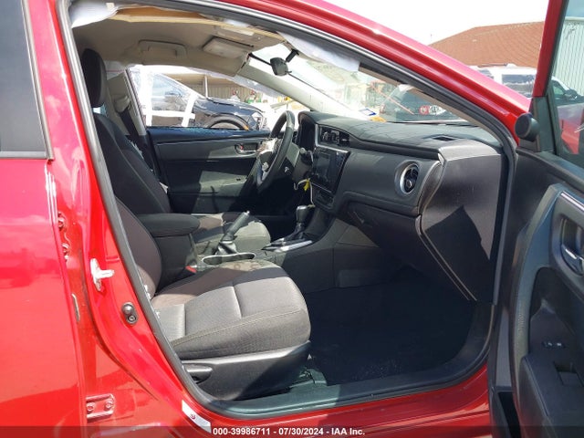 Toyota COROLLA LE 2018 5YFBURHE2JP762125 Image 5