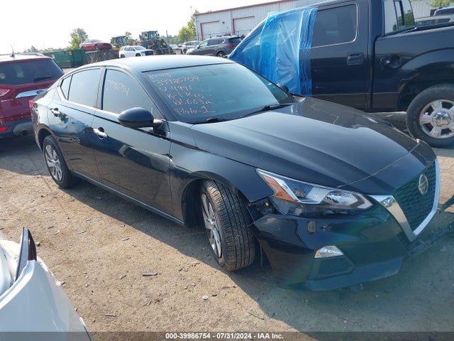 2019 1N4BL4BV4KC124991 main image