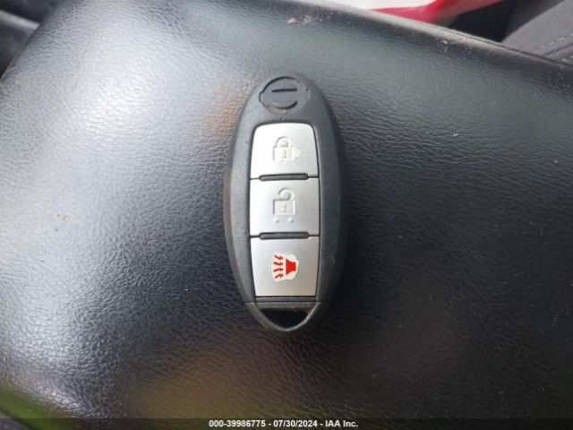 KNMAT2MV6GP658419 Nissan ROGUE SV