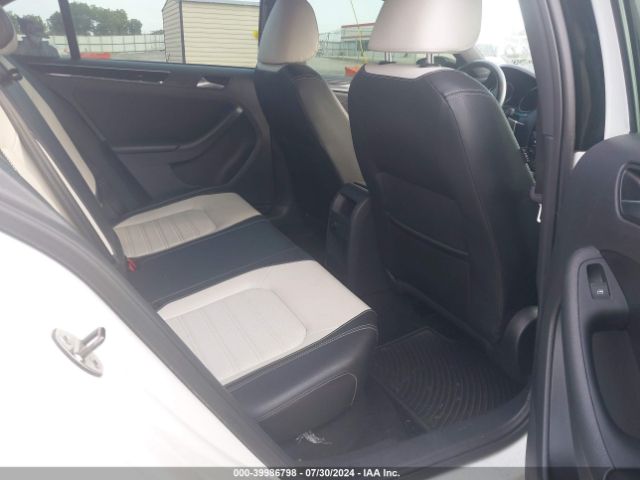 3VWD17AJ8FM204207 Volkswagen Jetta 1.8t Sport