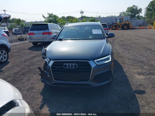 WA1JCCFS7JR030657 Audi Q3 2.0t Premium/2.0t Sport Premium