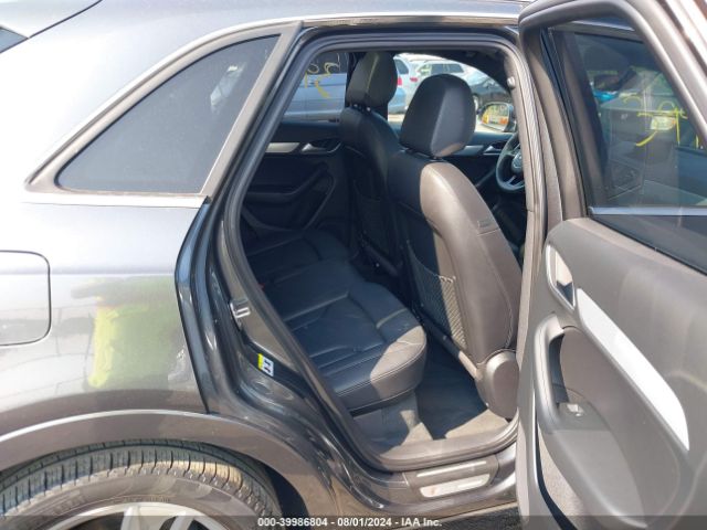 WA1JCCFS7JR030657 Audi Q3 2.0t Premium/2.0t Sport Premium