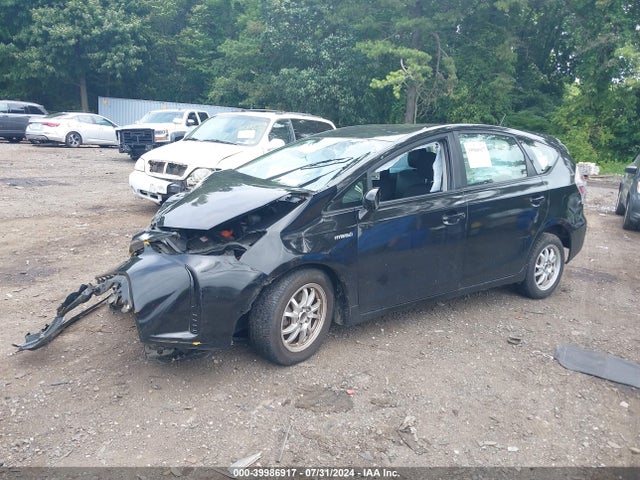 Toyota Prius V Two 2016 JTDZN3EU5GJ051858 Image 2
