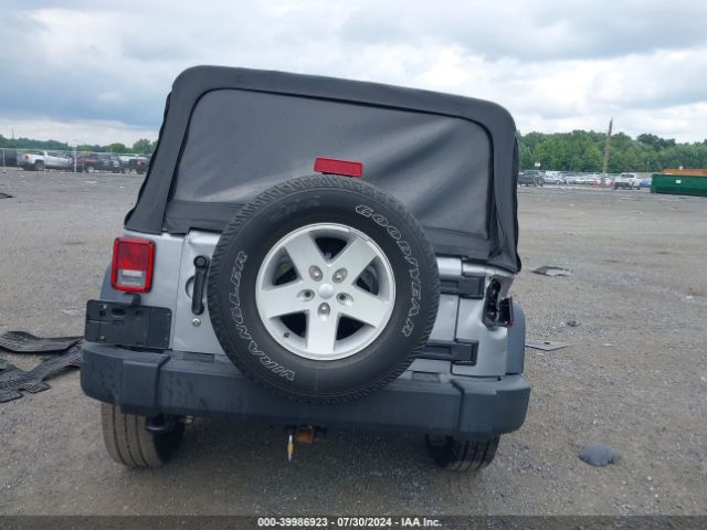 1C4BJWDG4JL863254 Jeep Wrangler Jk Unlimited Sport S 4x4