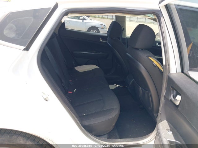 KIA Optima Lx 2018 5XXGT4L39JG269729 Image 8
