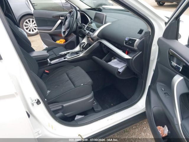 JA4AT5AAXJZ039234 Mitsubishi Eclipse Cross Se
