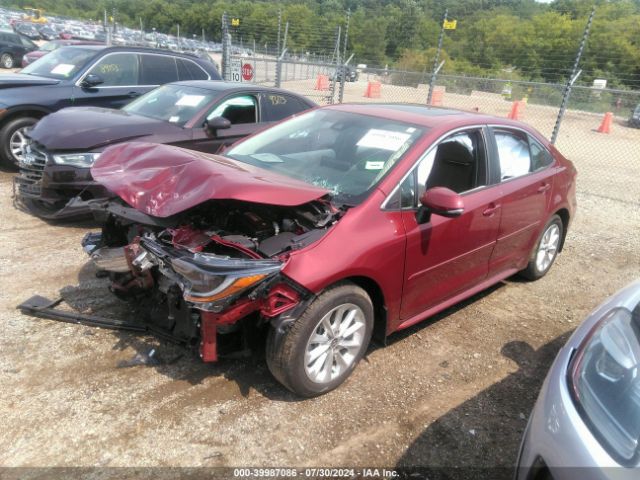 5YFFPMAE2NP350640 Toyota Corolla Xle
