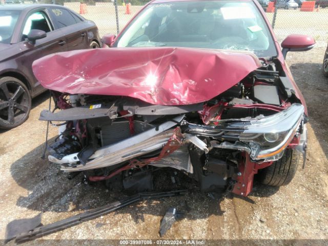 5YFFPMAE2NP350640 Toyota Corolla Xle