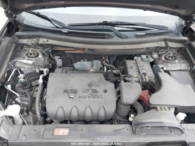 JA4AD3A38GZ012139 Mitsubishi Outlander Sel