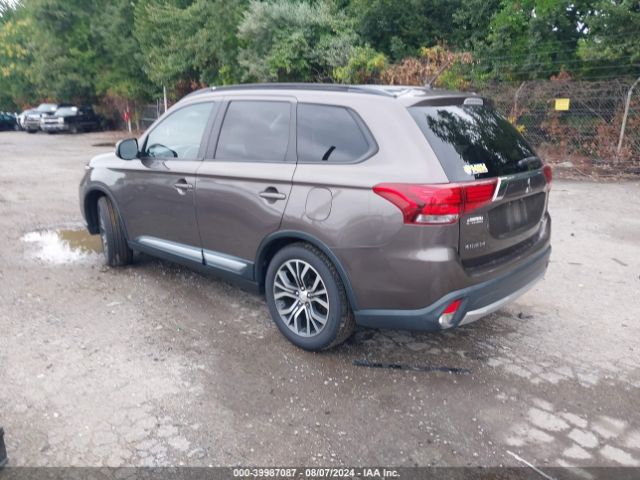 JA4AD3A38GZ012139 Mitsubishi Outlander Sel